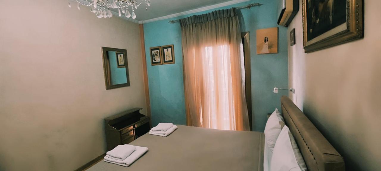 Aurea Residenza Mitropoleos Apartment Tesalonika Bagian luar foto