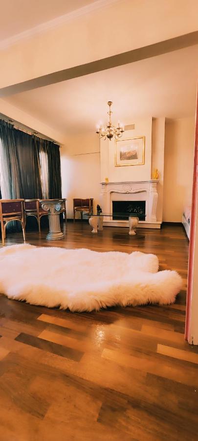 Aurea Residenza Mitropoleos Apartment Tesalonika Bagian luar foto