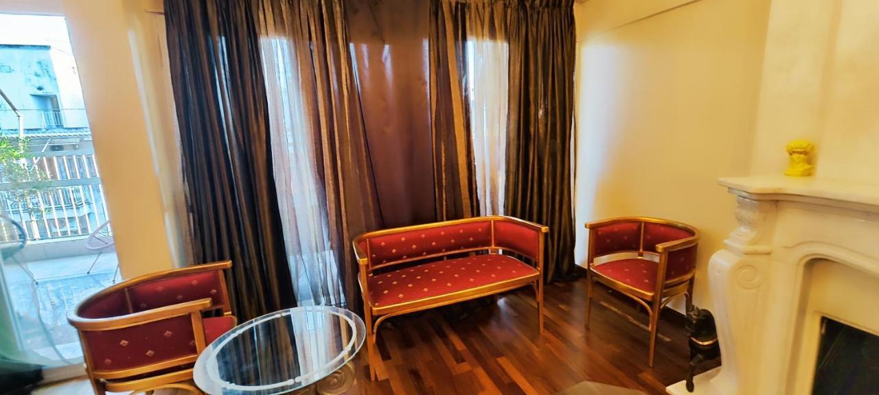 Aurea Residenza Mitropoleos Apartment Tesalonika Bagian luar foto